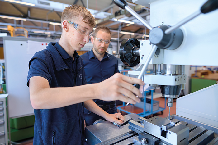 Unternehmenseigenes Kompetenzzentrum für MINT-Berufe